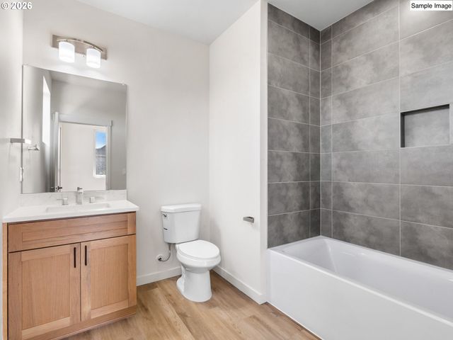 5866 N MISSOURI Ave 4, Portland, OR 97217
