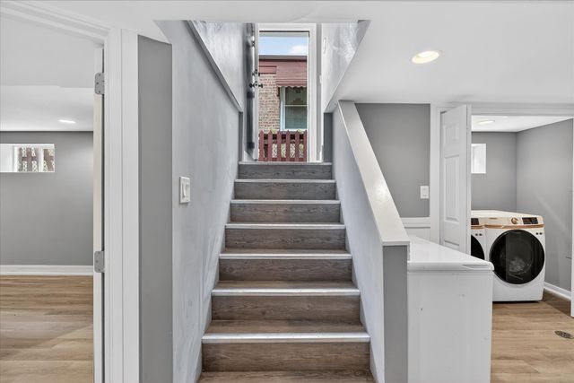 11038 S Eberhart Avenue, Chicago, IL 60628