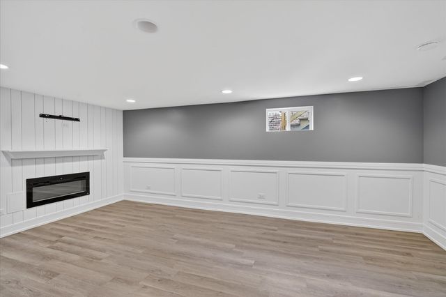 11038 S Eberhart Avenue, Chicago, IL 60628