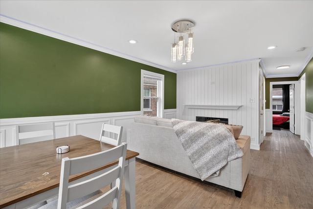 11038 S Eberhart Avenue, Chicago, IL 60628