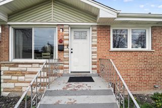 11038 S Eberhart Avenue, Chicago, IL 60628