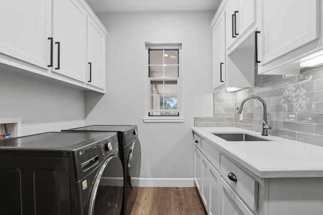 5072 Banca Ct, Browns Valley, CA 95918