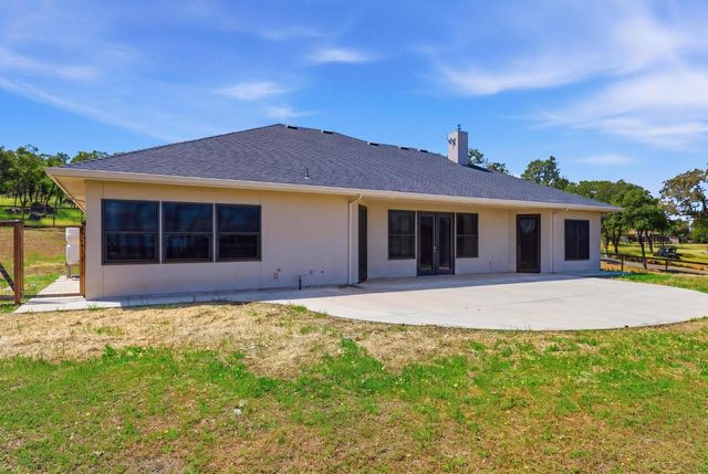 5072 Banca Ct, Browns Valley, CA 95918