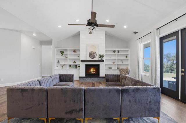 5072 Banca Ct, Browns Valley, CA 95918