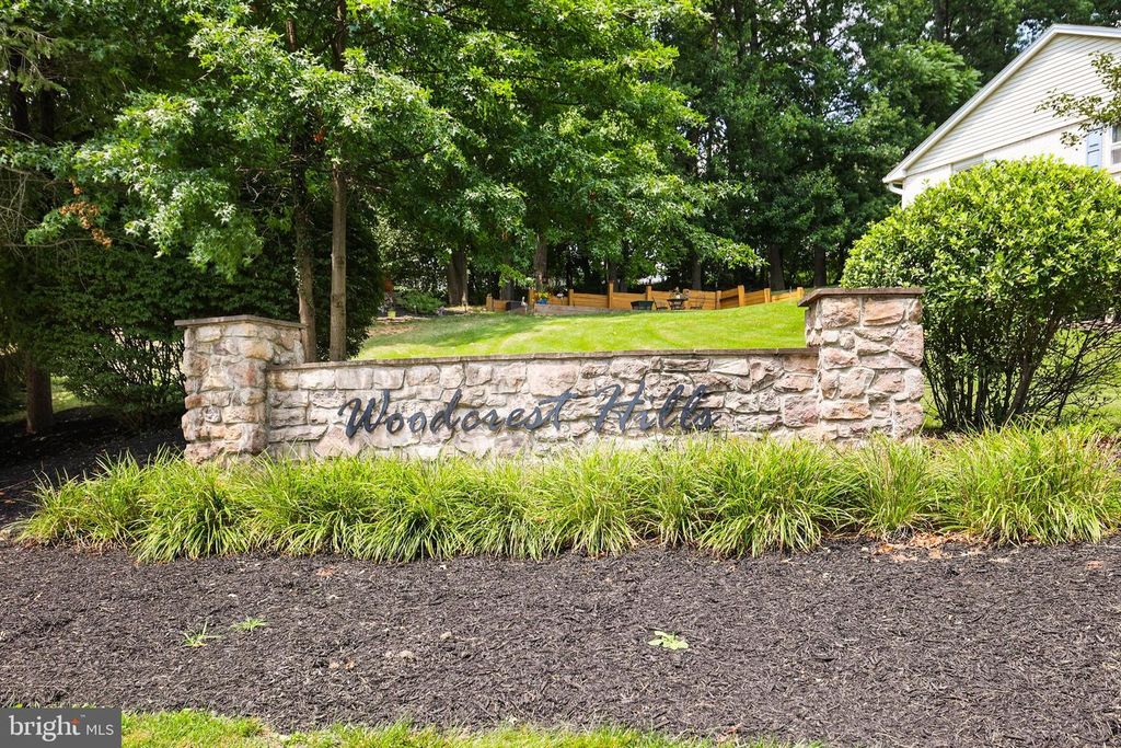 Image 42 of property listing at 2234 LIVE OAK LN #2234, York, PA 17406