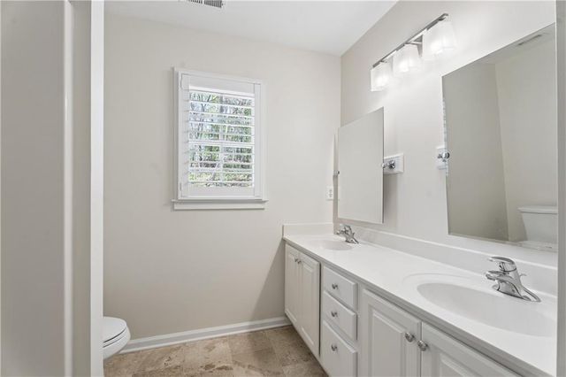 4671 Derby Lane SE, Smyrna, GA 30082