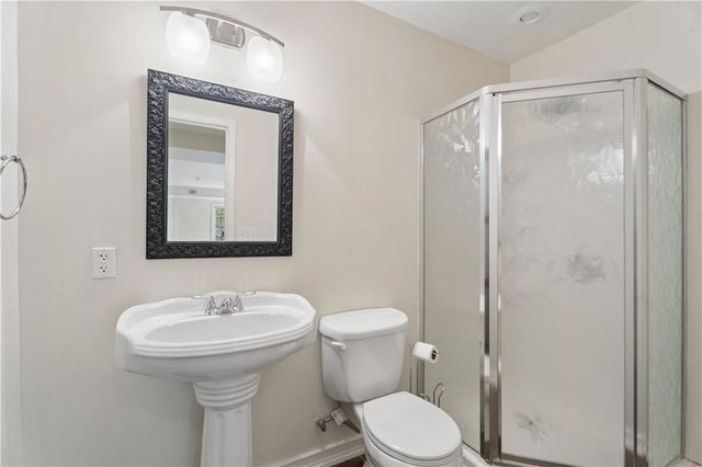 4671 Derby Lane SE, Smyrna, GA 30082