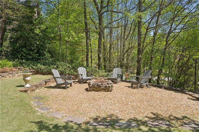 4671 Derby Lane SE, Smyrna, GA 30082