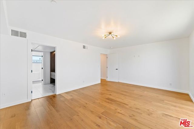 1410 N Poinsettia Place, Los Angeles, CA 90046
