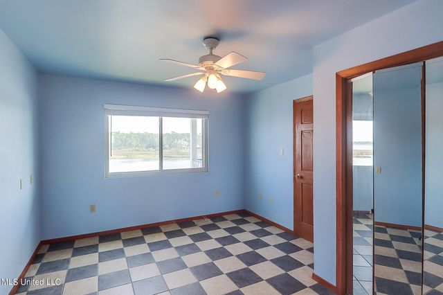 114 Poplar Point, Pass Christian, MS 39571