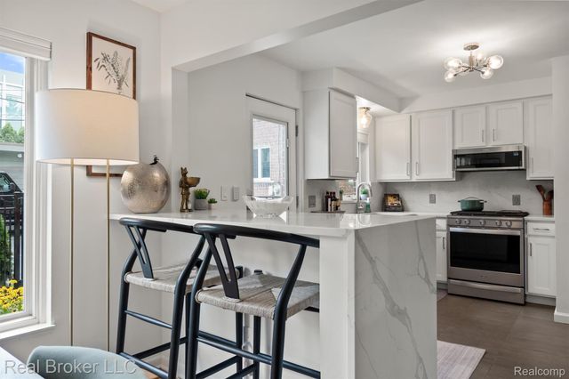 255 Southfield Road, Birmingham, MI 48009