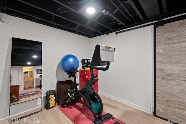 255 Southfield Road, Birmingham, MI 48009