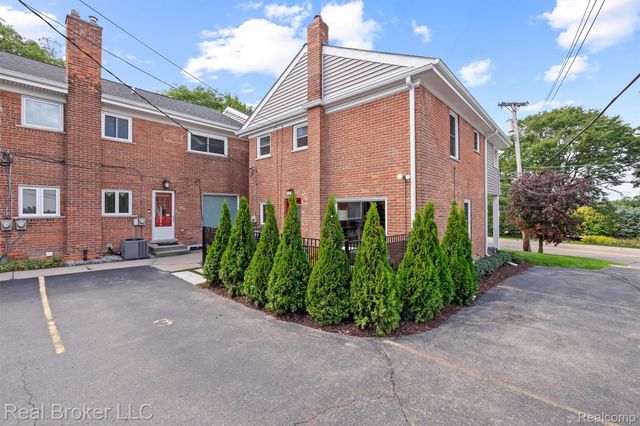 255 Southfield Road, Birmingham, MI 48009