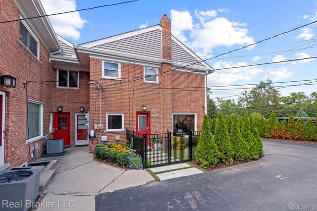 255 Southfield Road, Birmingham, MI 48009