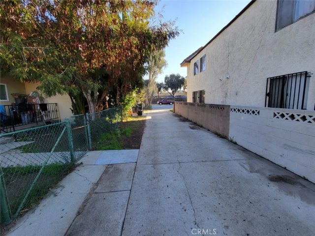 757 S Towne Avenue, Pomona, CA 91766