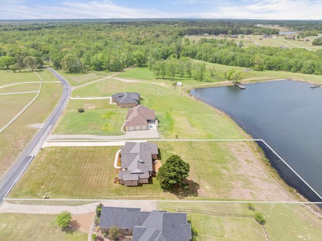 23630 Champion Drive, Lindale, TX 75771