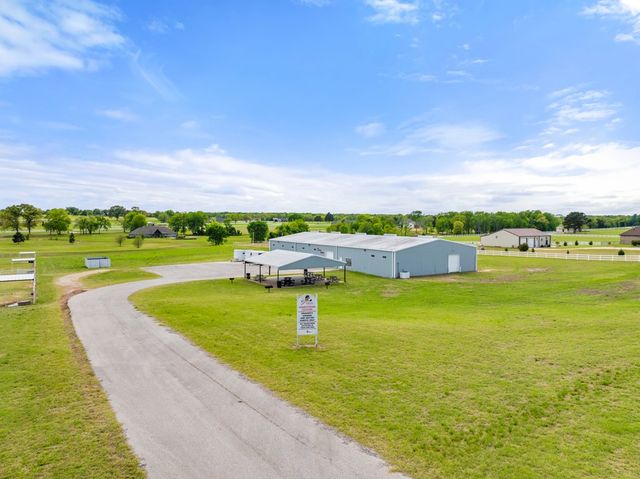 23630 Champion Drive, Lindale, TX 75771