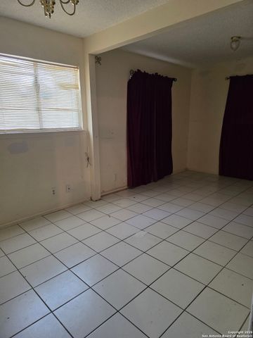 2103 Chesterhill, San Antonio, TX 78228