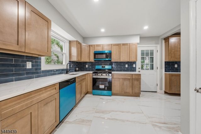 179 Chancellor Ave, Newark City, NJ 07112