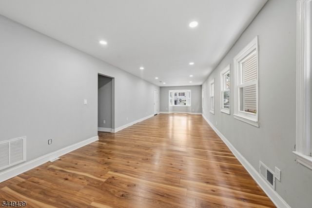 179 Chancellor Ave, Newark City, NJ 07112