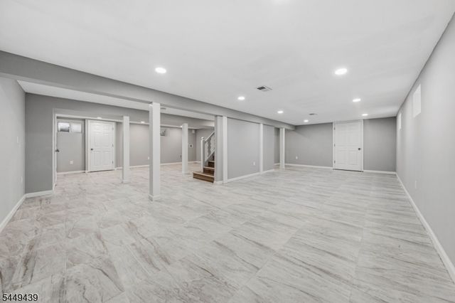 179 Chancellor Ave, Newark City, NJ 07112