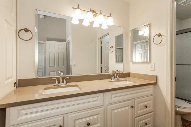 2345 E Gelding Drive, Phoenix, AZ 85022