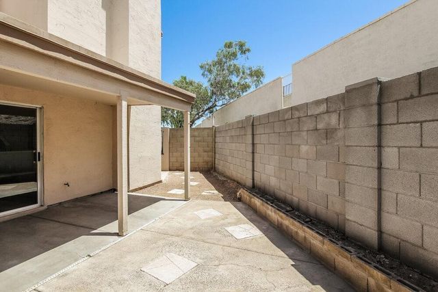 2345 E Gelding Drive, Phoenix, AZ 85022