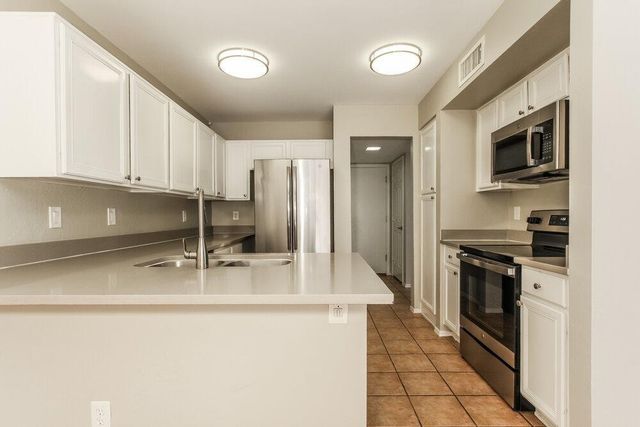 2345 E Gelding Drive, Phoenix, AZ 85022