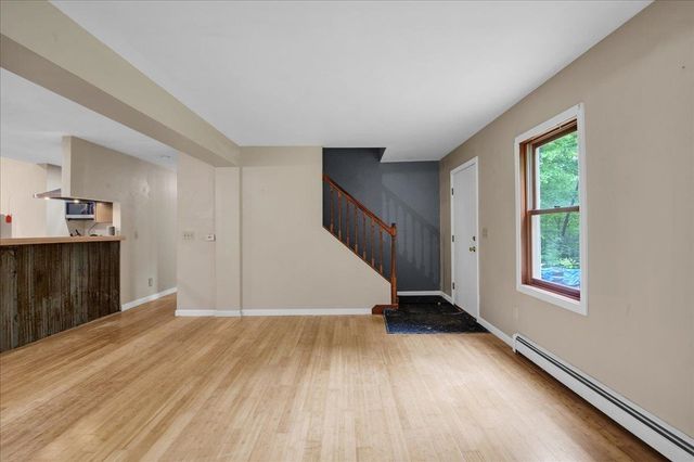 347 Ledgewood Lane, Hinesburg, VT 05445