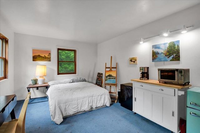 347 Ledgewood Lane, Hinesburg, VT 05445