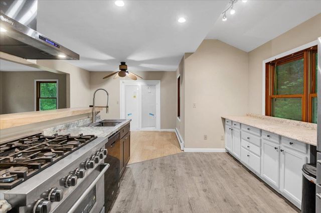 347 Ledgewood Lane, Hinesburg, VT 05445