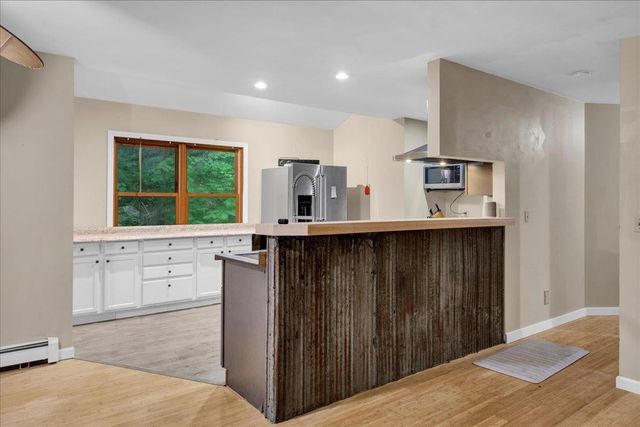 347 Ledgewood Lane, Hinesburg, VT 05445