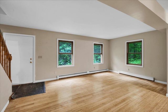 347 Ledgewood Lane, Hinesburg, VT 05445