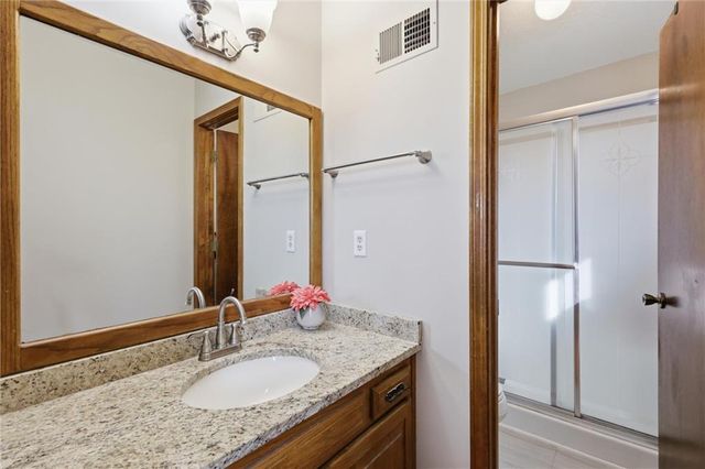 3111 S Fields Road, Oak Grove, MO 64075