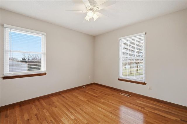 3111 S Fields Road, Oak Grove, MO 64075