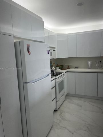 100 Bayview Dr 1006, Sunny Isles Beach, FL 33160