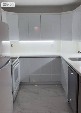 100 Bayview Dr 1006, Sunny Isles Beach, FL 33160