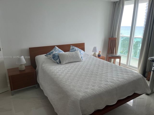 100 Bayview Dr 1006, Sunny Isles Beach, FL 33160