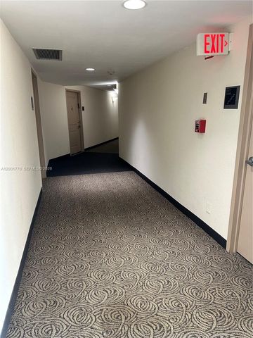 100 Bayview Dr 1006, Sunny Isles Beach, FL 33160