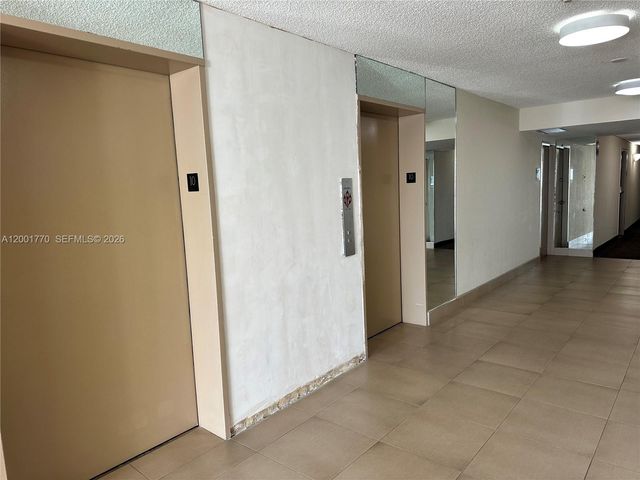 100 Bayview Dr 1006, Sunny Isles Beach, FL 33160