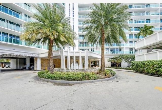 100 Bayview Dr 1006, Sunny Isles Beach, FL 33160