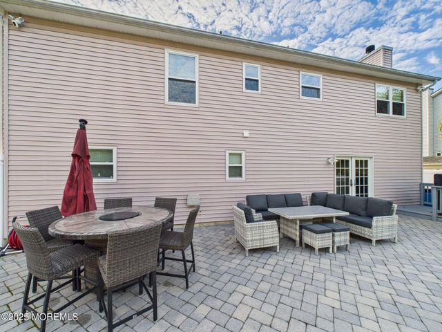 20 Netty Street, Howell, NJ 07731