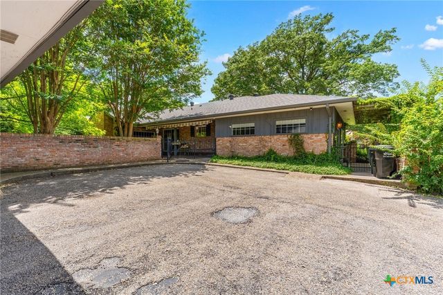 1413 N 11th Street, Temple, TX 76501