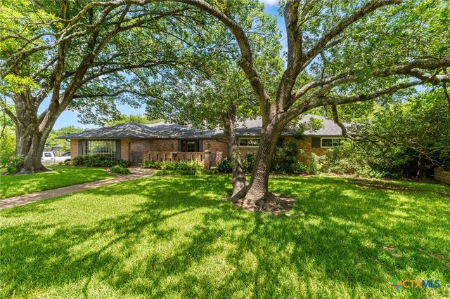 1413 N 11th Street, Temple, TX 76501