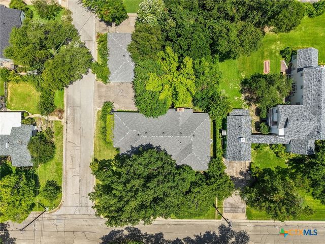 1413 N 11th Street, Temple, TX 76501