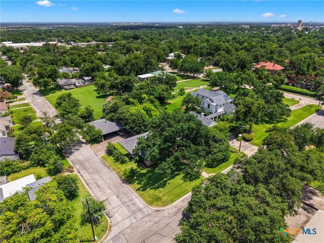 1413 N 11th Street, Temple, TX 76501