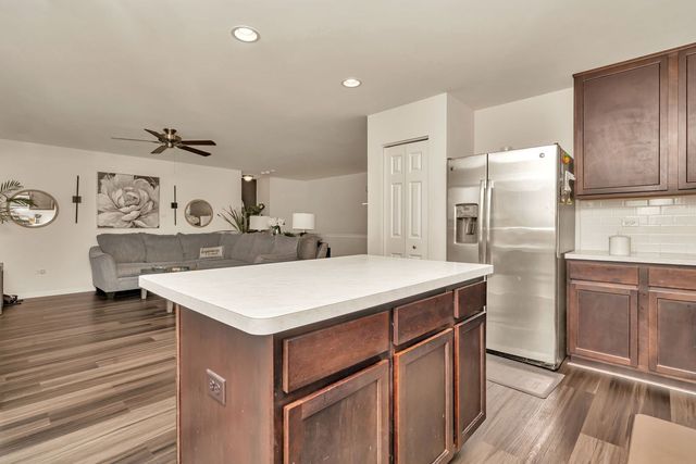 6611 Eich Drive, Joliet, IL 60431