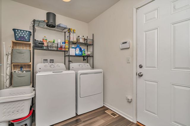 6611 Eich Drive, Joliet, IL 60431