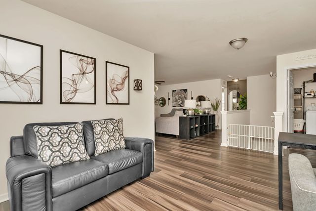 6611 Eich Drive, Joliet, IL 60431