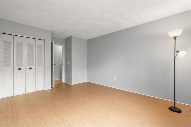 245 Sea St 16, Quincy, MA 02168